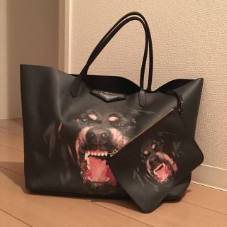 ジバンシィ(GIVENCHY)のGIVENCHYロットワイラートートバッグジバンシィ正規品(トートバッグ)