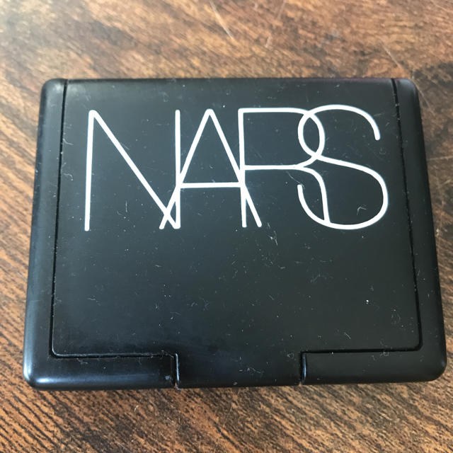 NARS(ナーズ)のNARSブラッシュ レッド コスメ/美容のベースメイク/化粧品(チーク)の商品写真