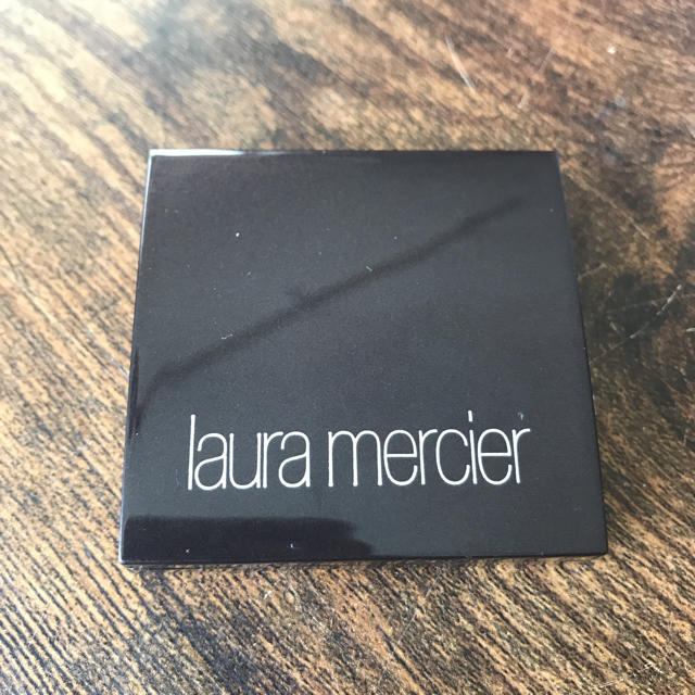 laura mercier(ローラメルシエ)のローラメルシェ パウダーチーク オレンジ コスメ/美容のベースメイク/化粧品(チーク)の商品写真