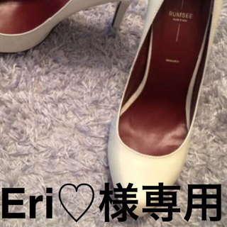 白パンプス Eri♡様専用(ハイヒール/パンプス)