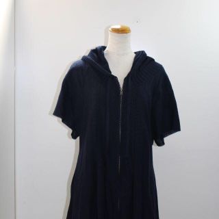 セシカ(C'est ChiC'a)の【送込】　未着用品　C'est ChiC'a 半袖ジップアップカーデ　定価３万(カーディガン)