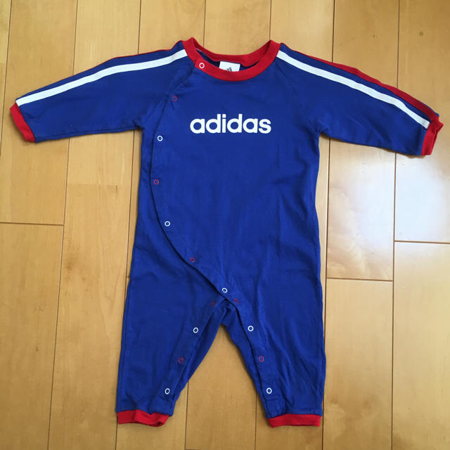 adidas(アディダス)のアディダス ベビー長袖カバーオール80 日本製 キッズ/ベビー/マタニティのベビー服(~85cm)(カバーオール)の商品写真