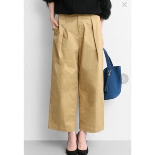 アーバンリサーチ(URBAN RESEARCH)の美品 タックパンツ、チノパンツ(チノパン)