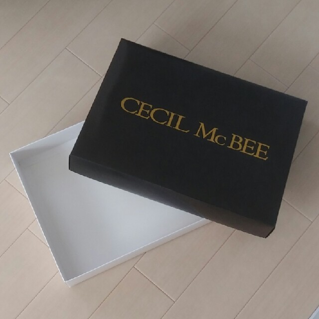 CECIL McBEE(セシルマクビー)の【CECIL McBEE】空箱 インテリア/住まい/日用品の日用品/生活雑貨/旅行(タオル/バス用品)の商品写真