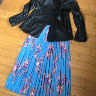 ザラ(ZARA)のannie様専用 新品 ZARA プリーツスカート(ひざ丈スカート)