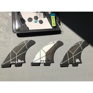 ビラボン(billabong)の鉄人様専用 超美品 FCS2 コロヘ 2018 モデル Lサイズ(サーフィン)