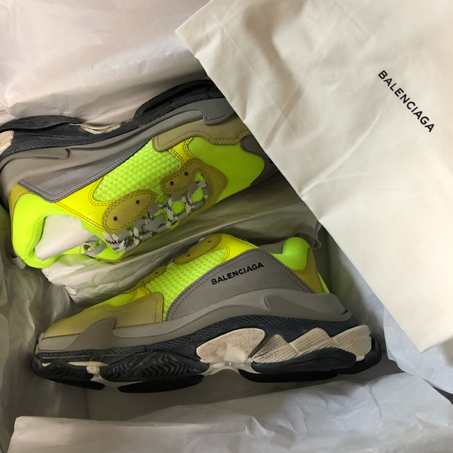 【送料無料】 Balenciaga - 最安値 国内公式オンライン購入品 BALENCIAGA TRIPLE S 40 スニーカー