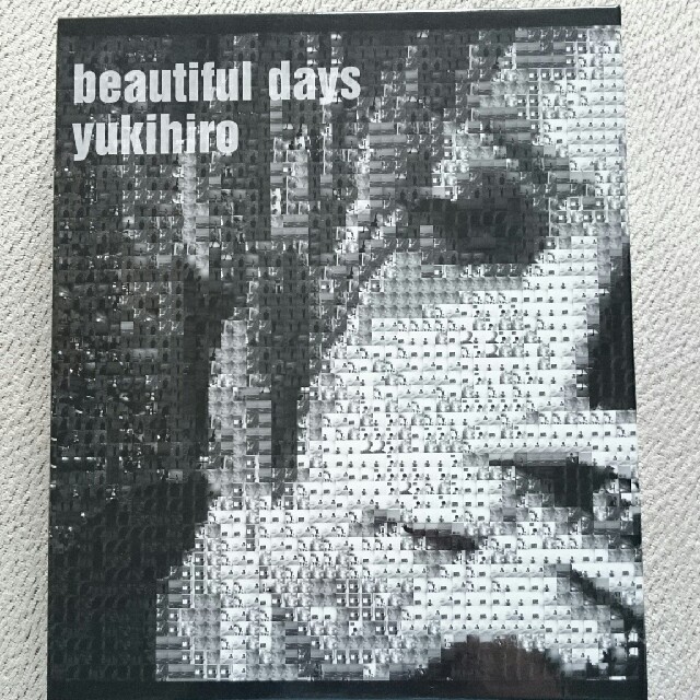 L'Arc～en～Ciel(ラルクアンシエル)のyukihiro beautiful DAYS 写真集 自叙伝 エンタメ/ホビーのエンタメ その他(その他)の商品写真