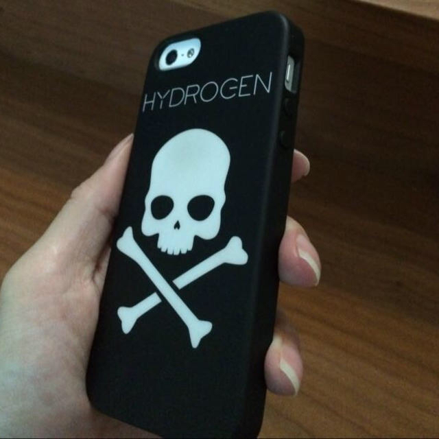 HYDROGEN(ハイドロゲン)のHYDROGEN♡iPhoneケース スマホ/家電/カメラのスマホアクセサリー(モバイルケース/カバー)の商品写真