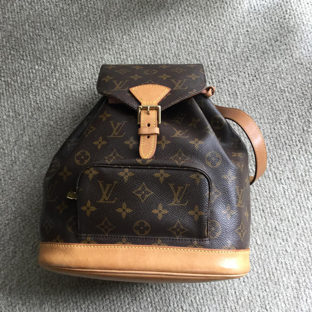 LOUIS VUITTON(ルイヴィトン)のLOUIS VUITTON リュック レディースのバッグ(リュック/バックパック)の商品写真