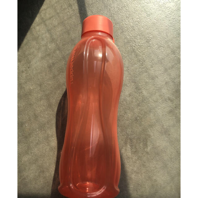 ハナコ様専用新品タッパーウェア エコボトル500ml オレンジ単品 インテリア/住まい/日用品のキッチン/食器(容器)の商品写真