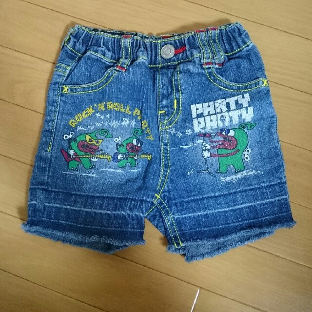 PARTYPARTY(パーティーパーティー)のparty party 半ズボン キッズ/ベビー/マタニティのベビー服(~85cm)(パンツ)の商品写真