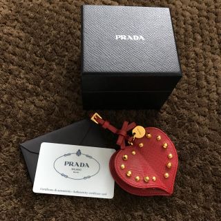 プラダ(PRADA)のPRADA ハートチャーム★発掘処分SALE★(キーホルダー)