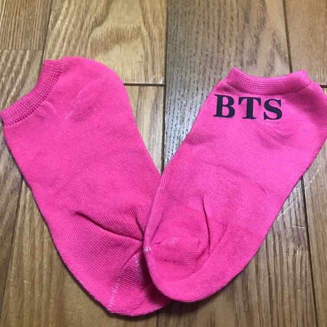 防弾少年団 Bts 防弾少年団 Bts ロゴマーク 靴下 5足セットの通販 By Mm S Shop ボウダンショウネンダンならラクマ