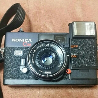 コニカミノルタ(KONICA MINOLTA)のピッカリコニカ/Konica C35EF
(フィルムカメラ)