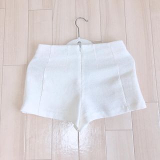 フォーエバートゥエンティーワン(FOREVER 21)のツイード素材 ショートパンツ S 白(ショートパンツ)