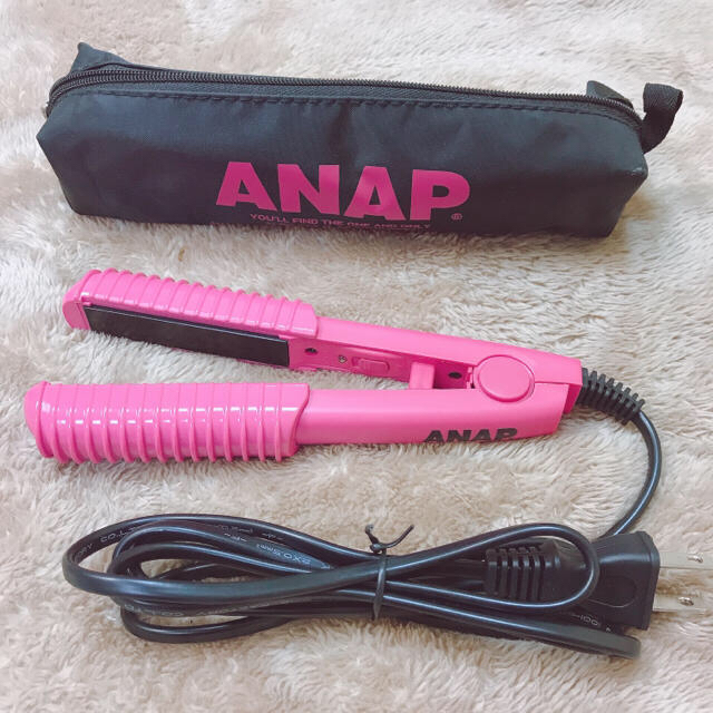 ANAP(アナップ)のANAP ミニヘアアイロン スマホ/家電/カメラの美容/健康(ヘアアイロン)の商品写真