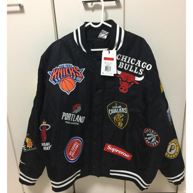 Supreme(シュプリーム)のsupreme NIKE 18ss NBA TeamsWarm-UpJacket メンズのジャケット/アウター(スタジャン)の商品写真