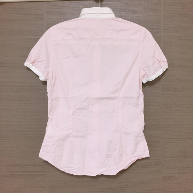 NATURAL BEAUTY BASIC(ナチュラルビューティーベーシック)のピンク ストライプ 半袖 ブラウス シャツ レディースのトップス(シャツ/ブラウス(半袖/袖なし))の商品写真