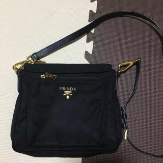 PRADA - PRADA ナイロンショルダーバッグの通販｜ラクマ