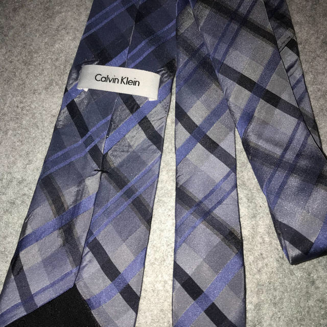 Calvin Klein(カルバンクライン)の値下げ Calvin Klein パープル系タータン メンズのファッション小物(ネクタイ)の商品写真