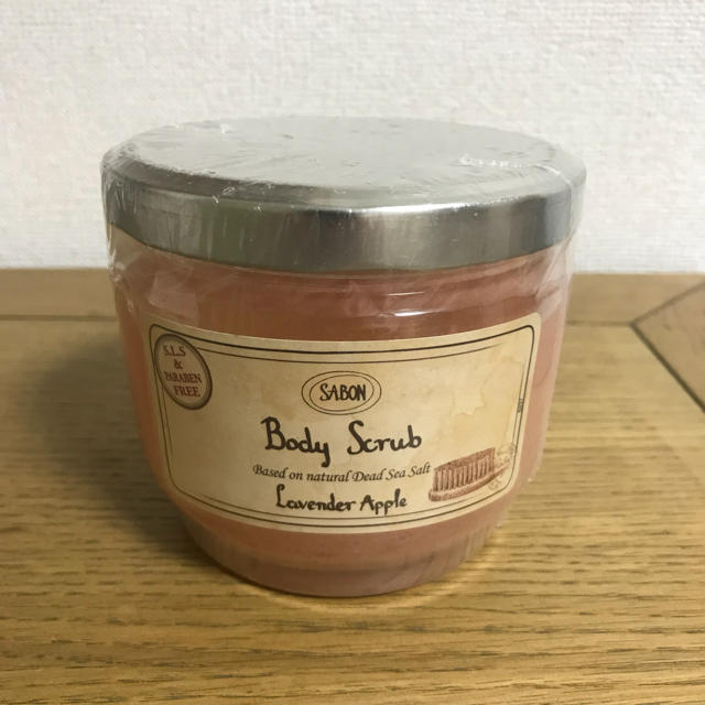 SABON(サボン)の【訳あり】 新品未開封 SABON ボディスクラブ ラベンダーアップル 600g コスメ/美容のボディケア(ボディスクラブ)の商品写真