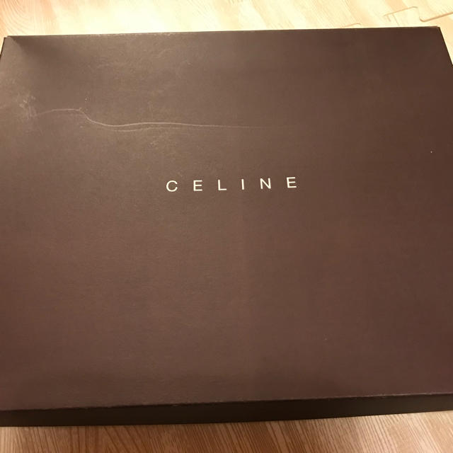 celine(セリーヌ)のCELINE 子供服 ニットカーディガン キッズ/ベビー/マタニティのキッズ服女の子用(90cm~)(カーディガン)の商品写真