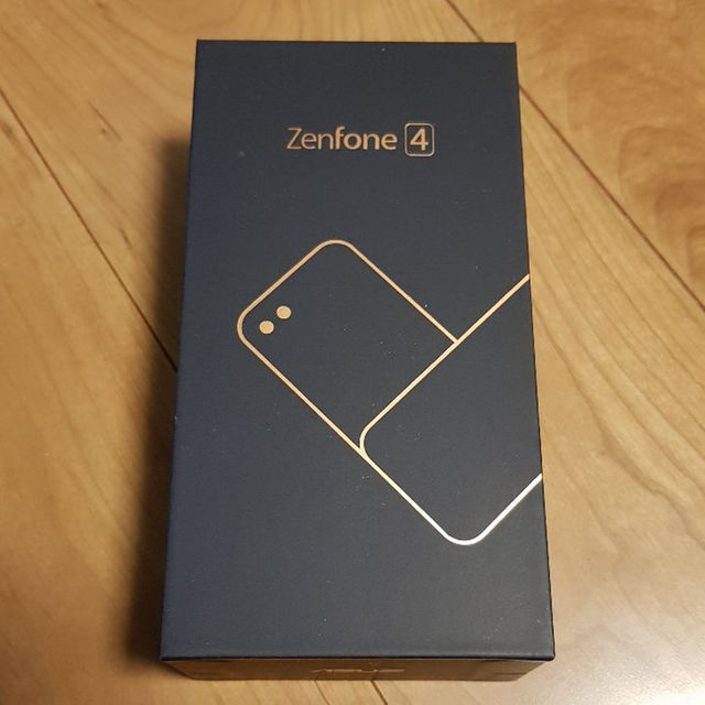 ASUS(エイスース)のASUS ZenFone4 ZE554KL 国内正規品 ブラック 開封新品 スマホ/家電/カメラのスマートフォン/携帯電話(スマートフォン本体)の商品写真