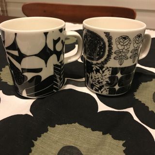 マリメッコ(marimekko)のマリメッコ   限定マグカップ  2点セット(グラス/カップ)