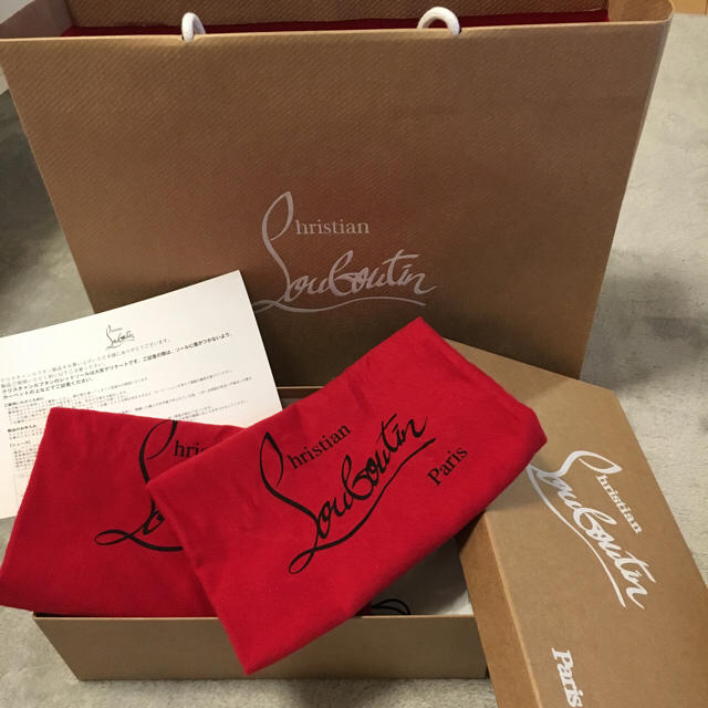 Christian Louboutin(クリスチャンルブタン)のクリスチャンルブタン パンプス 箱 保存袋 ショッパー 4点セット レディースのバッグ(ショップ袋)の商品写真