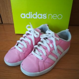 アディダス(adidas)のadidas neo　スニーカー　ピンク　22.5㎝　アディダス(スニーカー)