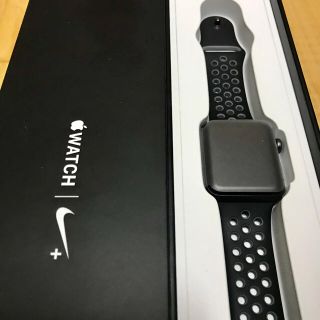 アップルウォッチ(Apple Watch)の[新品]アップルウォッチ2 Nike+ 42mm AppleCare付いてます！(腕時計(デジタル))