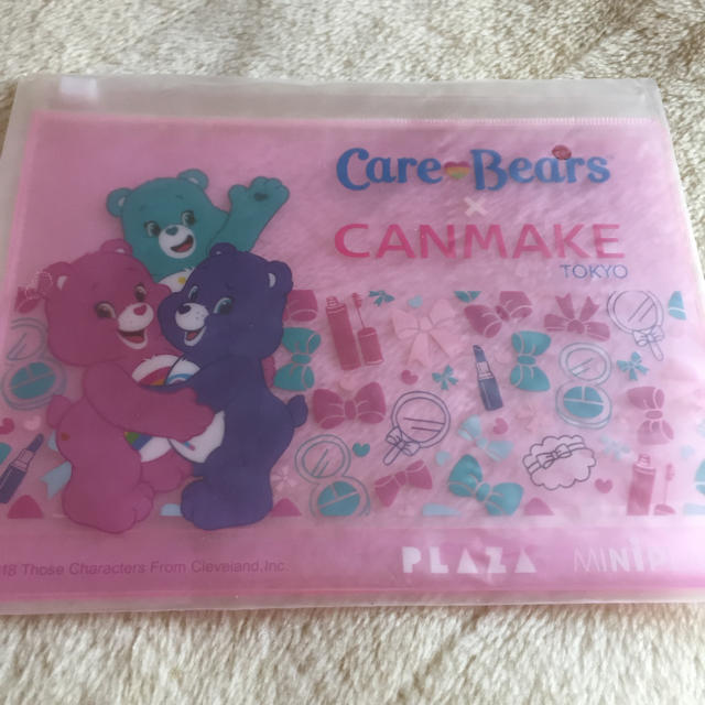 CANMAKE(キャンメイク)のケアベアフラットポーチ♡キャンメイクコラボ レディースのファッション小物(ポーチ)の商品写真