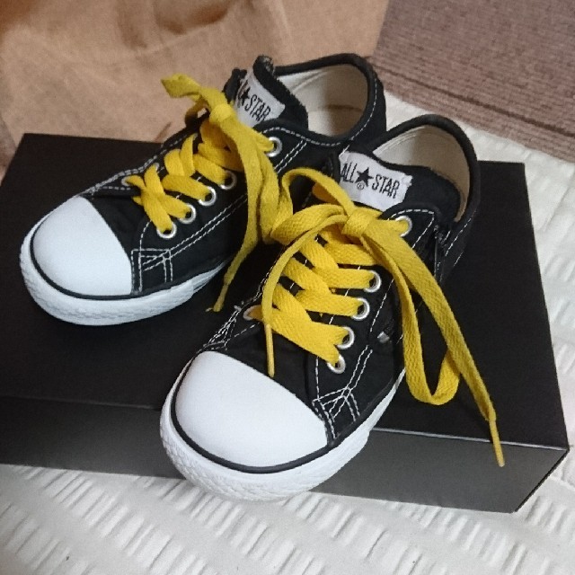 CONVERSE(コンバース)の【中古】ALLSTAR　converse　スニーカー　19cm キッズ/ベビー/マタニティのキッズ靴/シューズ(15cm~)(スニーカー)の商品写真