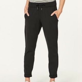 ルルレモン(lululemon)のlululemon on the fly pants(カジュアルパンツ)