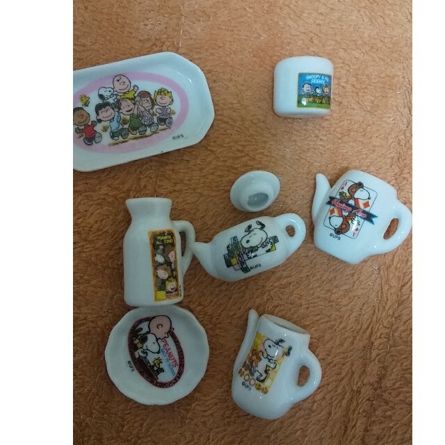 SNOOPY(スヌーピー)のミニチュア スヌーピー 陶器せい ティーポット ハンドメイドのおもちゃ(ミニチュア)の商品写真