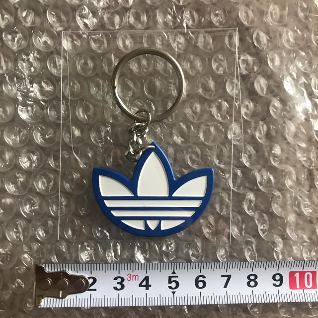 adidas(アディダス)のキーホルダー  レディースのファッション小物(キーホルダー)の商品写真