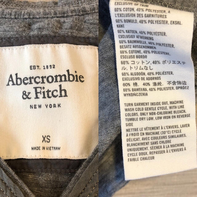 Abercrombie&Fitch(アバクロンビーアンドフィッチ)の【未使用】Abercrombie & Fitch Tシャツ グレー XS レディースのトップス(Tシャツ(半袖/袖なし))の商品写真