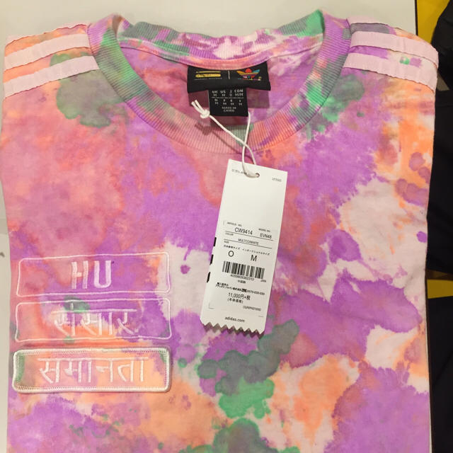 adidas(アディダス)のadidas human race pharrell HU HOLI tee メンズのトップス(Tシャツ/カットソー(半袖/袖なし))の商品写真