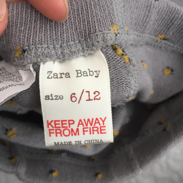 ZARA KIDS(ザラキッズ)のZARA  baby タイツ グレーのみ キッズ/ベビー/マタニティのこども用ファッション小物(靴下/タイツ)の商品写真