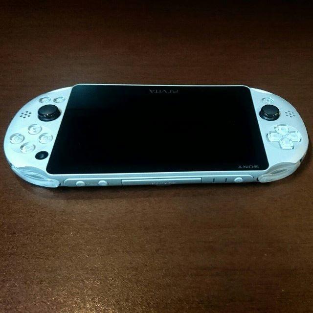 PS Vita PCH-2000 シルバー 送料無料 1