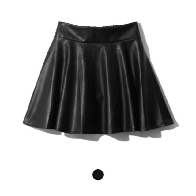 GRL(グレイル)のフェイク レザースカート【売り切りセール】 レディースのスカート(ミニスカート)の商品写真