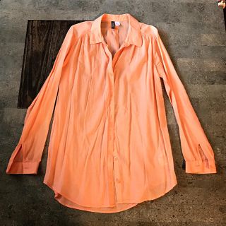 エイチアンドエム(H&M)のH&M オレンジコットンシャツ👚(シャツ/ブラウス(長袖/七分))