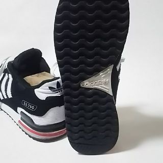 adidas - 限定カラー黒白!アディダスZX750高級レザースニーカー ...