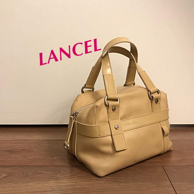 LANCEL(ランセル)のイタリー製 LANCEL 可愛いサイズのレザーボストン レディースのバッグ(ハンドバッグ)の商品写真