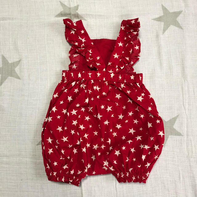 babyGAP(ベビーギャップ)の【USED】6-12month Baby GAP フリルロンパース キッズ/ベビー/マタニティのベビー服(~85cm)(ロンパース)の商品写真