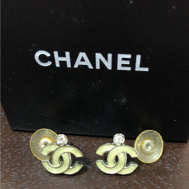 CHANEL 両耳ピアスピアス(両耳用)