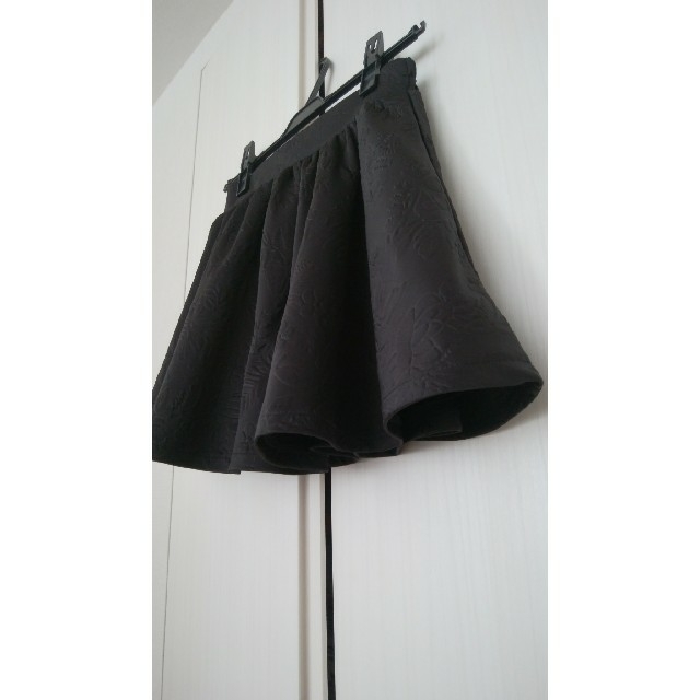 INGNI(イング)のイング 黒ふんわりフレアスカート❤︎ レディースのスカート(ミニスカート)の商品写真