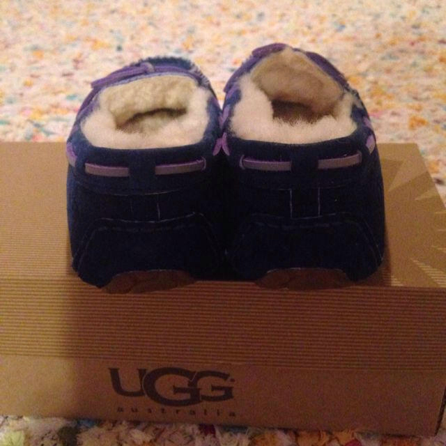 UGG(アグ)のUGGモカシン レディースの靴/シューズ(ローファー/革靴)の商品写真