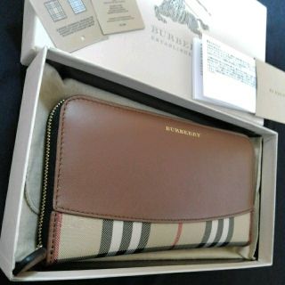 バーバリー(BURBERRY)の【新品未使用】バーバリー ラウンドファスナー 長財布(財布)